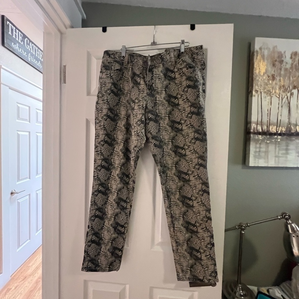 CAbi women’s jeans - Black and Cream Pattern